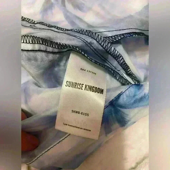 Sunrise Kingdom BLUE Tropical Men's
Lightweight Windbreaker - Picture 9 of 9